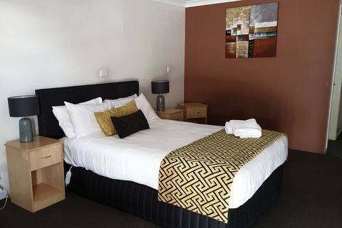 Tenterfield Tavern And Motor Inn - Byron Bay Accommodation 0