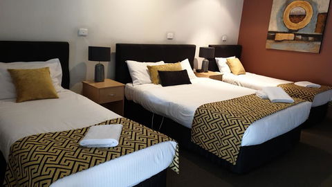 Tenterfield Tavern And Motor Inn - Byron Bay Accommodation 1