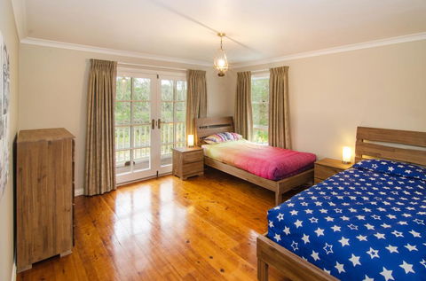 The Beach Retreat - Casino Accommodation 3