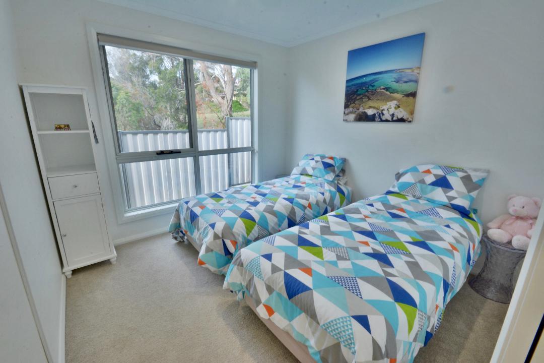Gravelly Beach TAS Caravan Park Accommodation