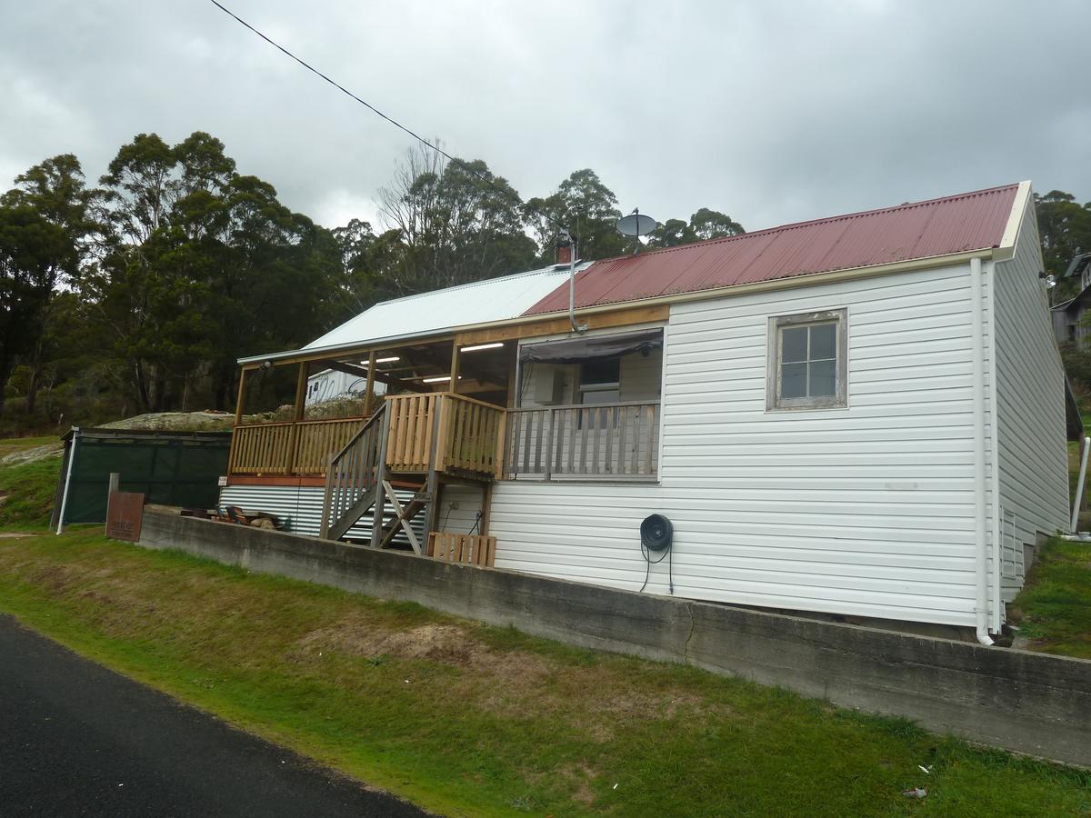 Gravelly Beach TAS Caravan Park Accommodation