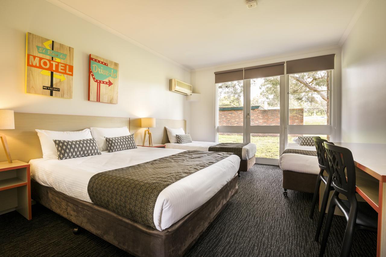 Burvale Hotel - thumb 0