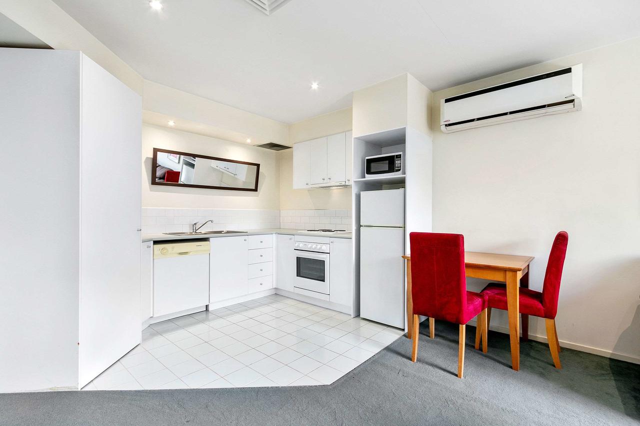 Knox International Hotel And Apartments - thumb 24