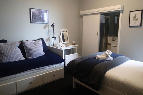 The Bischoff Hotel - Victoria Tourism 1