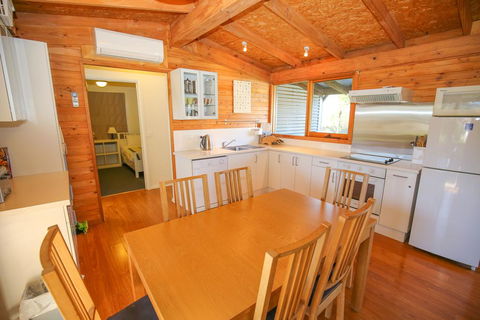 The Cabin - Holiday Melbourne 2