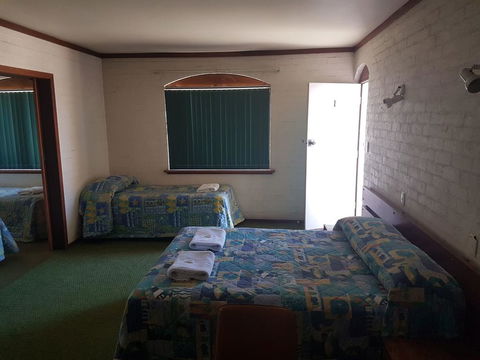 The Club Hotel - WA Accommodation 3