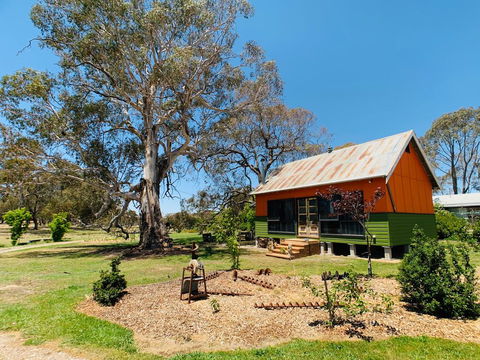 The Funny Farm - Animals / Churchhouse / Amazing Experience - Holiday Melbourne 2
