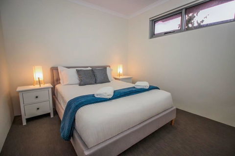 The Happy Delightful Place - Holiday Melbourne 1
