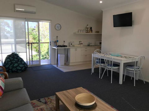 The Lake Guesthouse - Byron Bay Accommodation 2
