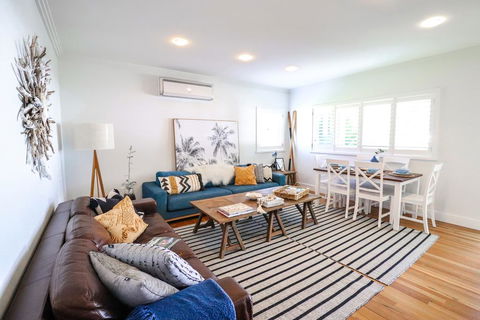 The Lakehouse In Raffetys Resort - Caravan Park Accommodation 3