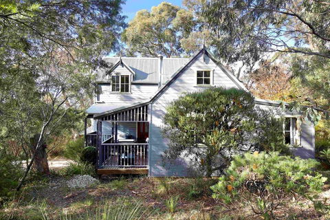 The Lodge - Byron Bay Accommodation 0
