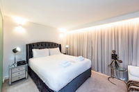 The Nest - Hollywood Style Space with Roof Terrace