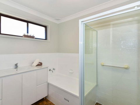 The Noraville House - Large Family Home - Holiday Melbourne 1