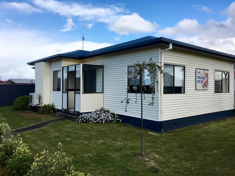 The Tickled Trout - Accommodation Australia 1