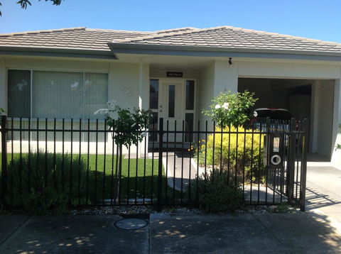 The Villa Kyabram - Holiday Melbourne 0