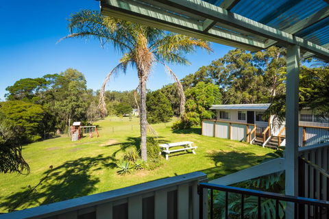 Top Of The Lake Holiday Units - Caravan Park Accommodation 3
