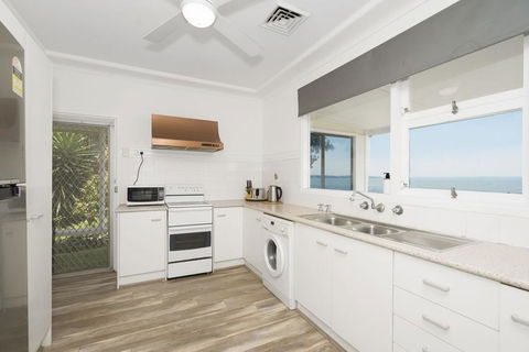Toukley Lakefront House,Toukley - Victoria Tourism 3