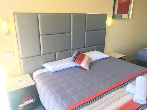 Toukley Motor Inn - Holiday Melbourne 3