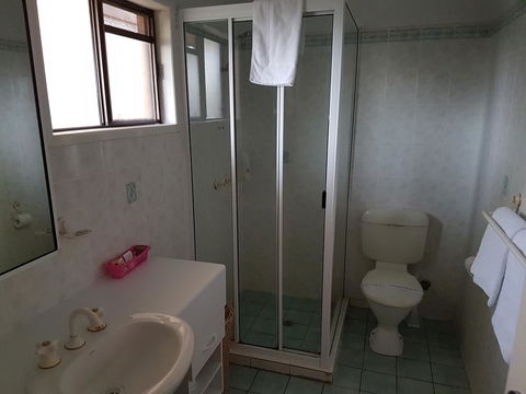 Townview Motel - Caravan Park Accommodation 1