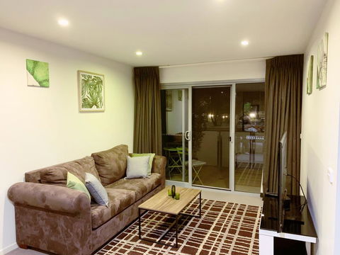 Tranquil, Relaxing Forrest Style Apartment - Braddon CBD - Victoria Tourism 0