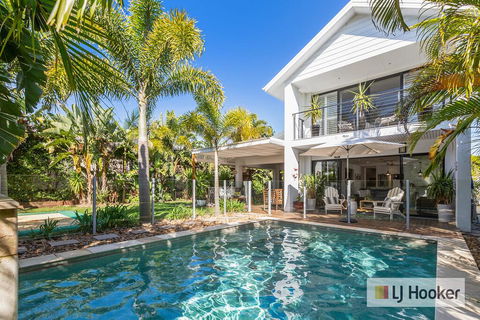 Tropical Oasis - Accommodation Australia 0