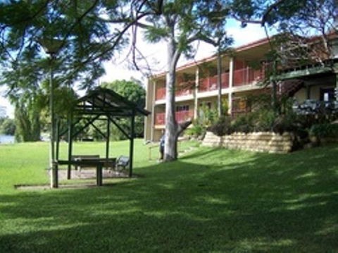 Tweed River Motel - Caravan Park Accommodation 0