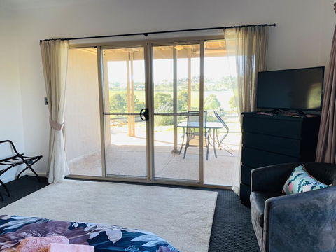 Two Dams Estate - Retreat & Relax - Accommodation Australia 1