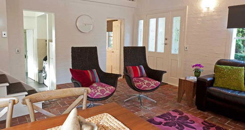 Tyneside Gatehouse - Accommodation Broken Hill 2
