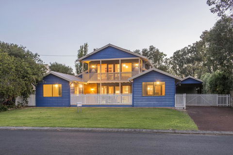 Ultramarine - Accommodation Australia 1