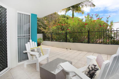 Unit 3, On The Park, 22 Frank Street Coolum Beach, 400 BOND, LINEN INCLUDED - Accommodation Australia 1
