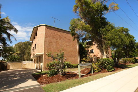 Unit 7, Belander Court, 34 Perry Street Coolum Beach, AIR CONDITIONED, 400 BOND, LINEN SUPPLIED - Accommodation Australia 1