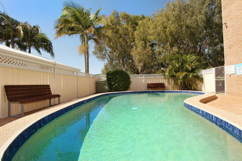 Unit 7, Belander Court, 34 Perry Street Coolum Beach, AIR CONDITIONED, 400 BOND, LINEN SUPPLIED - Accommodation Australia 3