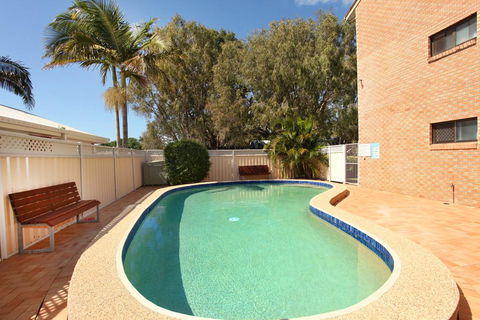Unit 7, Belander Court, 34 Perry Street Coolum Beach, AIR CONDITIONED, 400 BOND, LINEN SUPPLIED - Accommodation Australia 2