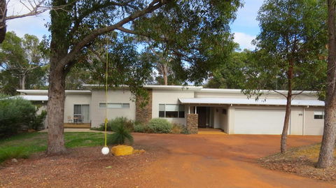 Vintners - More Space For You To Enjoy! - Accommodation Australia 2
