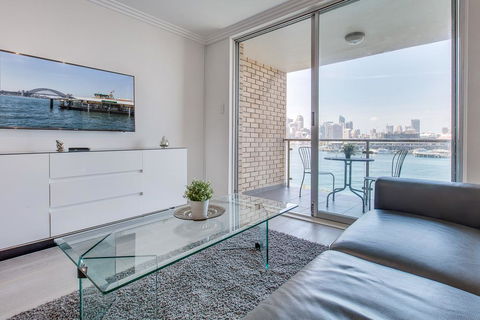 Wake Up To Sydney Harbour - Accommodation Airlie Beach 0