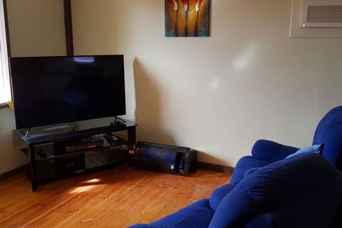 Warmont Apartments Self Contained Home - Accommodation Australia 2