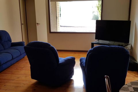 Warmont Apartments Self Contained Home - Accommodation Australia 3