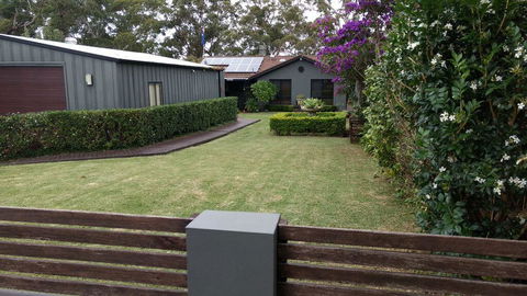 Waterfront Jervis Bay Escape Cooinda - Accommodation Airlie Beach 1