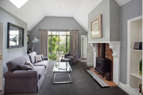 Oak Tree Lodge - Casino Accommodation 24