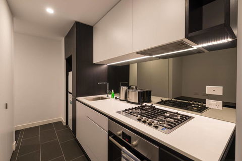 Astrina 2 Bed 2 Bath Apartment - Holiday Melbourne 3