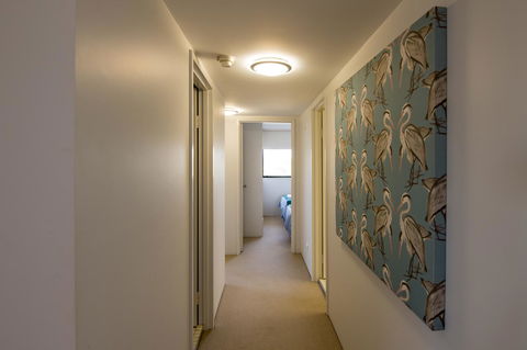 Burgess @ Kings Beach Apartments - Casino Accommodation 39