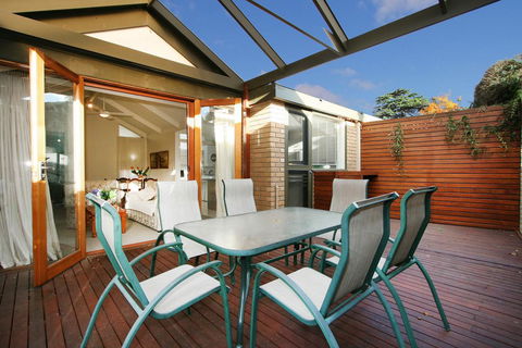 Wattle Holiday Rental - Byron Bay Accommodation 1