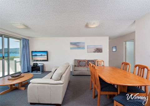 Weatherly Close, Ocean Shores, Unit 07, 27 - Accommodation Airlie Beach 3