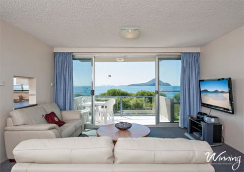 Weatherly Close, Ocean Shores, Unit 07, 27 - Accommodation Airlie Beach 1