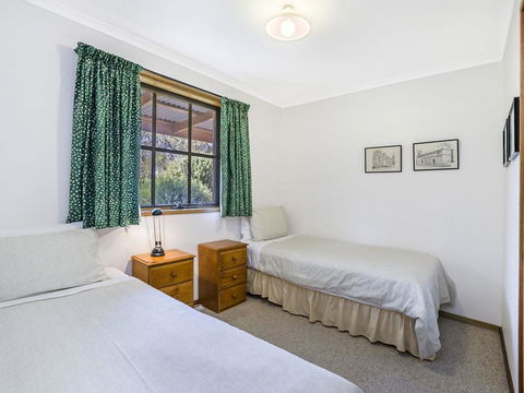 Whalers Cottage - Holiday Melbourne 1