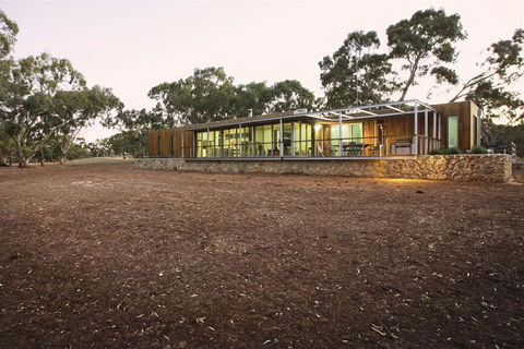 Willalooka Eco Lodge - Holiday Melbourne 0