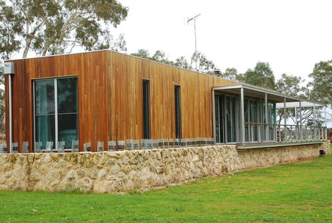 Willalooka Eco Lodge - Holiday Melbourne 3