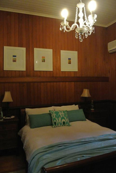 Wiss House Bed & Breakfast - Holiday Sydney 0