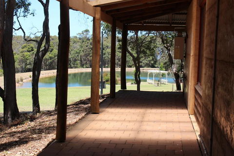 Woodstone Goanna Cottage - Holiday Melbourne 1