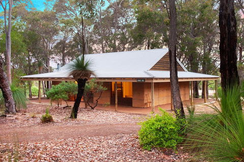 Woodstone Grass Tree Cottage - Accommodation Australia 0